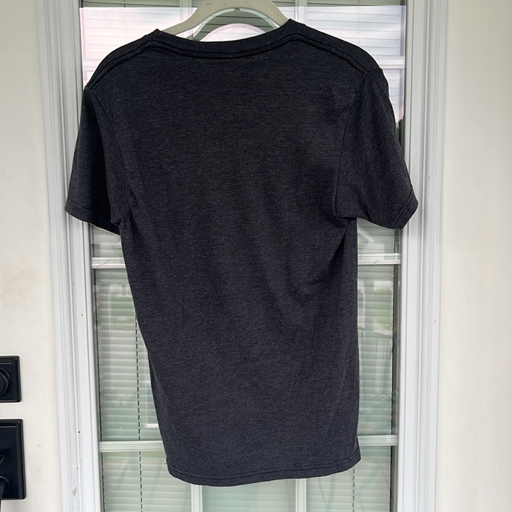 Marvel Avengers Endgame Gray Black T-Shirt Women’s Small - Picture 2 of 2